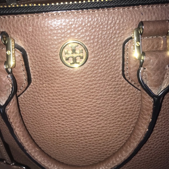 Tory Burch Robinson Tote - Picture 8 of 8